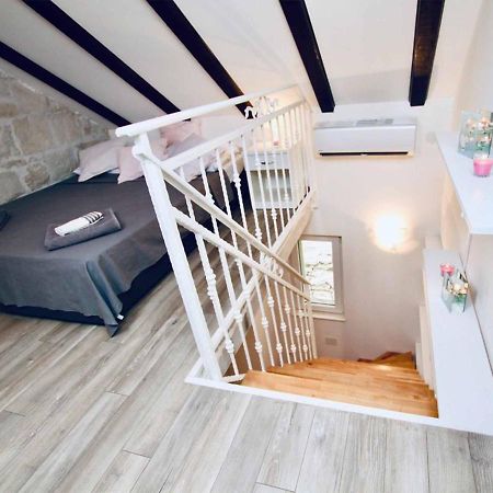 Dalmatian White Shell Apartment Kastela Ngoại thất bức ảnh