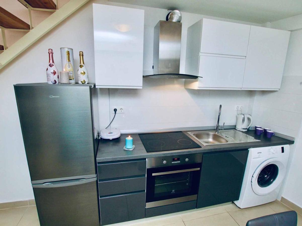 Dalmatian White Shell Apartment Kastela Ngoại thất bức ảnh